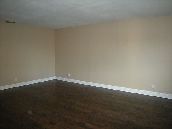 4th image of 238 Georgetown Dr