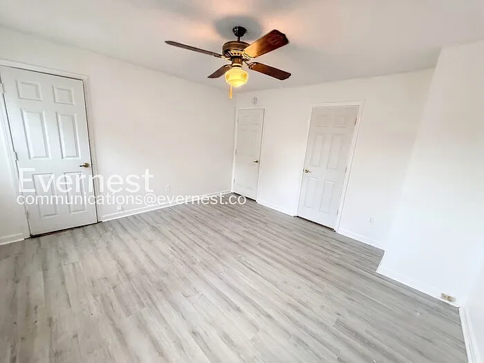 426 Buckingham Cir — Photo 6