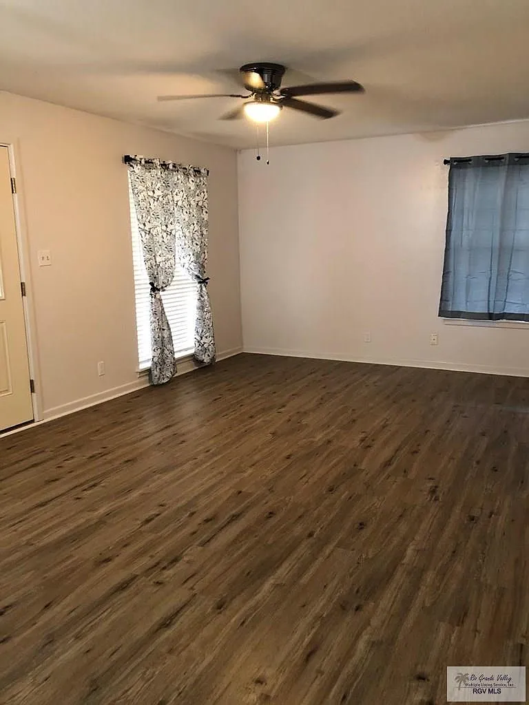 4 bed, 3.0 bath, 1545 sqft, $1,800 — Photo 2
