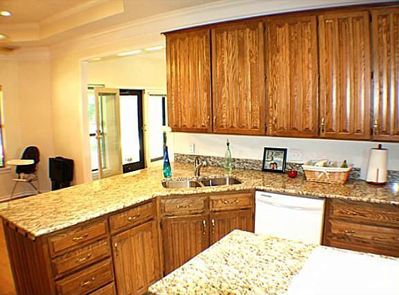 3rd image of 3920 Snow Creek Dr