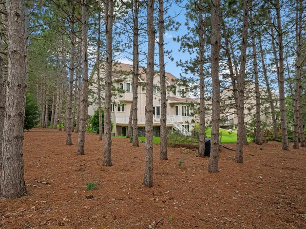 8197 Drexel Ct, Eden Prairie, MN 55347