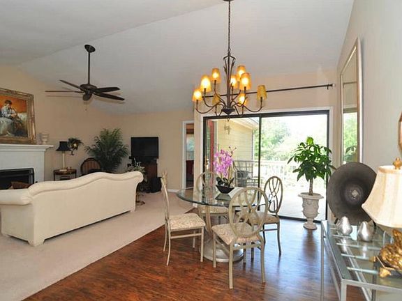 4th image of 6522 Deerings Ln