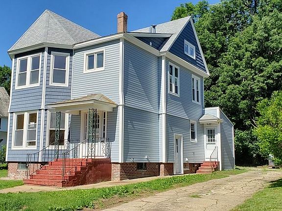 2nd image of 162 Woodland Ave