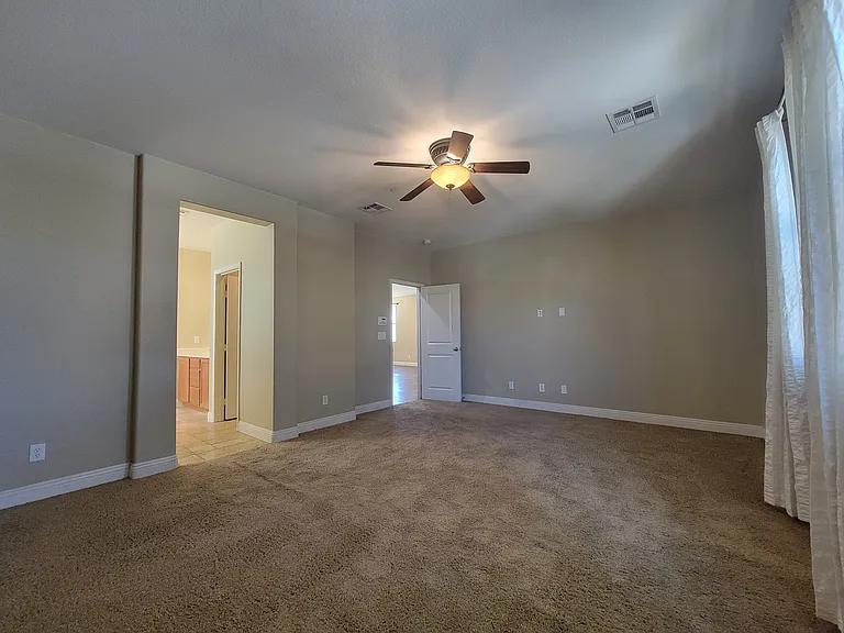 3191 Sisley Garden Ave — Photo 12