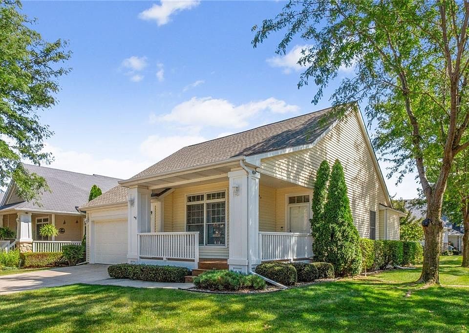 1st image of 7955 Wistful Vista Dr Unit 29