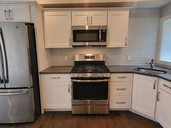 5th image of 1728 N Stillman St