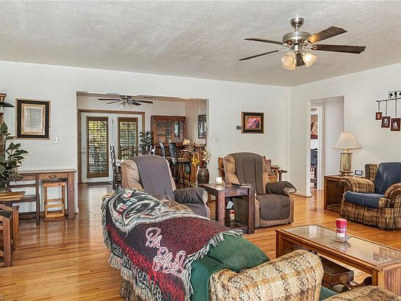 5th image of 4309 Farlow Dr
