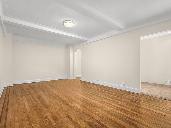 3rd image of 41 W 72nd St APT 2H