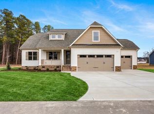 217 Freedom Ridge Dr, Smithfield, NC 27577