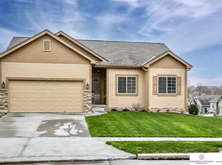 20215 Crystal Ave, Gretna, NE 68028