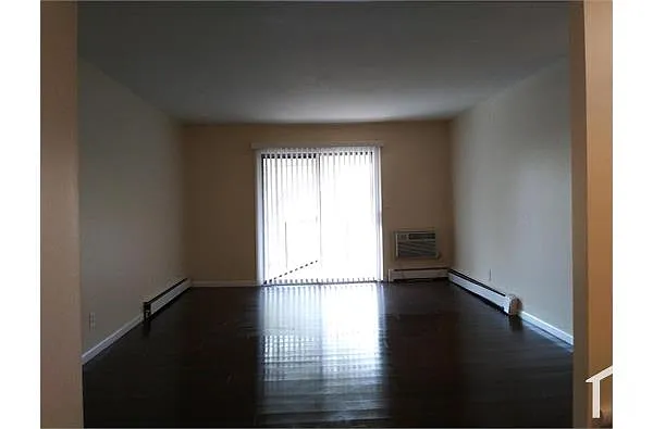 Building Photo - 3627 N Rockton Ave #301
