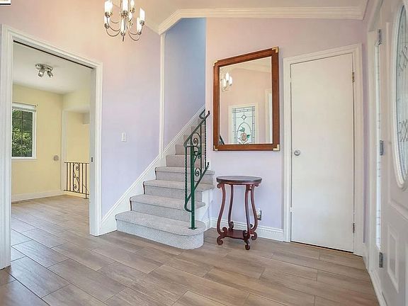 4th image of 3265 Primrose Ln