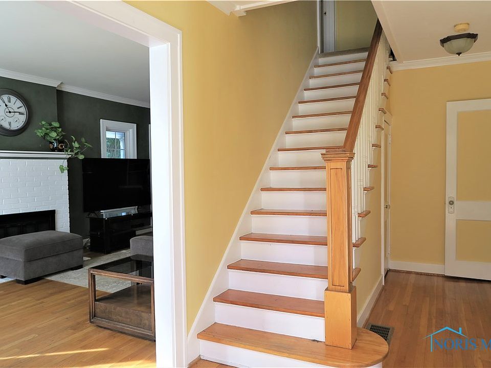 2309 Densmore Dr, Toledo, OH 43606 Zillow