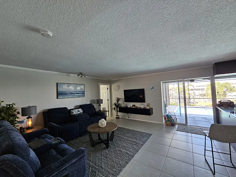911 Chipaway Dr — Photo 8
