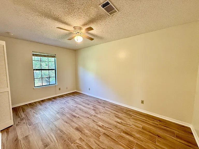 1516 Portside Dr — Photo 26