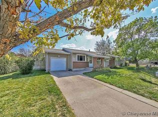 411 New Bedford Dr, Cheyenne, WY 82009