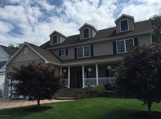 15 Silver Creek Ln, Toms River, NJ 08753