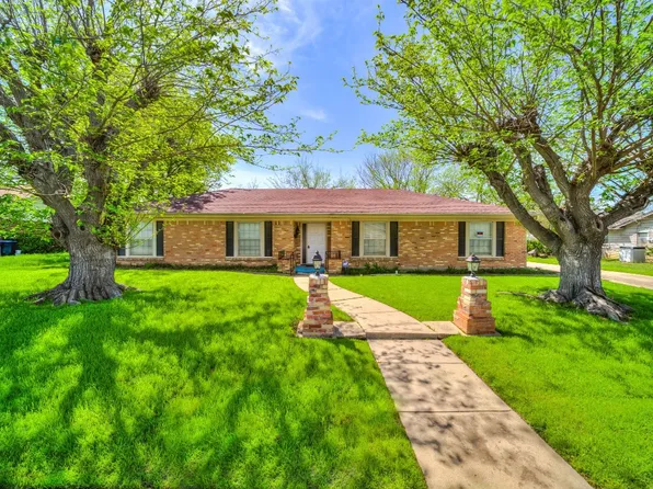 317 Bellvue Dr, Fort Worth, TX 76134