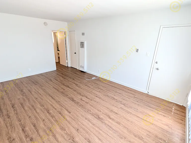 3743 Clarington Ave #1 — Photo 6