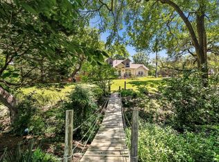 2925 Park Lake Dr, Waco, TX 76708