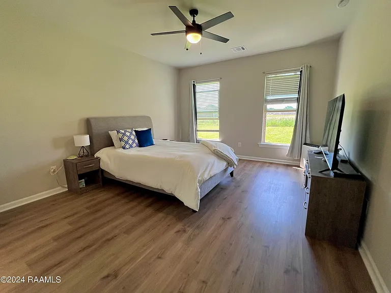 222 Weaver Way — Photo 10