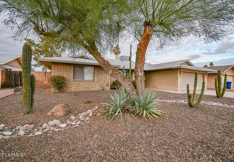 1st image of 1148 E Diamond Dr