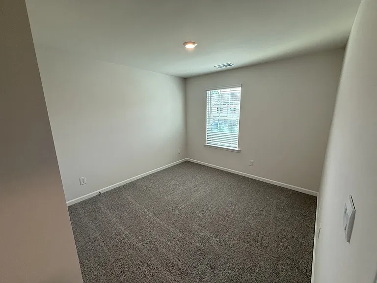 5138 Hyrule Dr — Photo 12