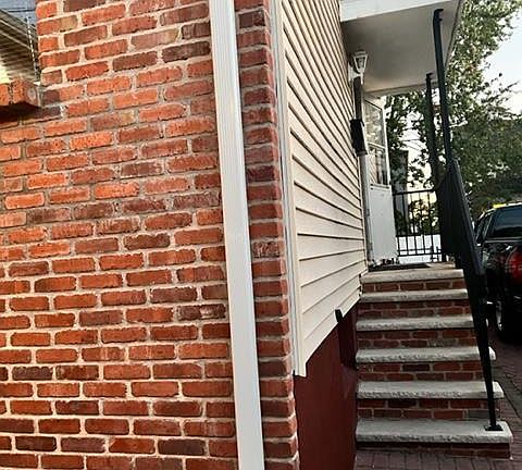 2nd image of 354 Kingsland Ave