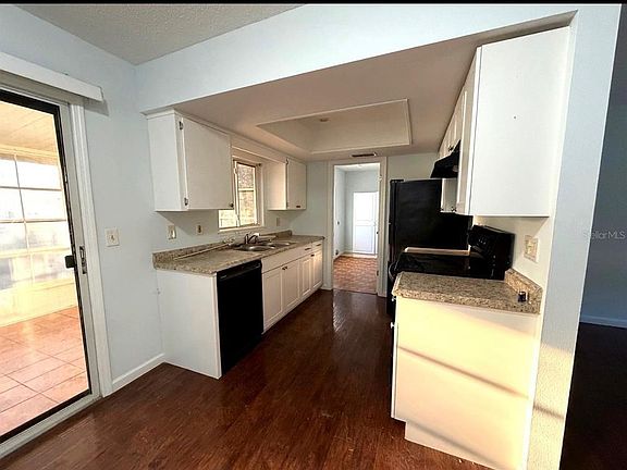 4th image of 11248 SW 76th Ter