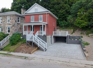 15 Shade St, Cambridge, ON N1R 4J6