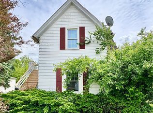 215 E 7th St #1, Mishawaka, IN 46544
