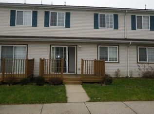 16253 Terrace Village Dr, Taylor, MI 48180