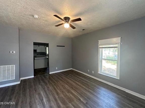 5th image of 2099 Forrest St