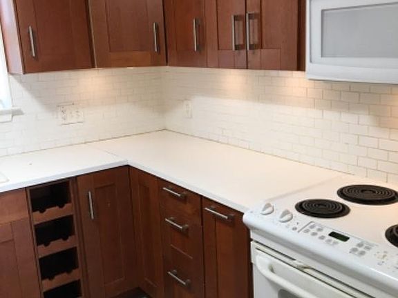2nd image of 54 Oakwoods #D