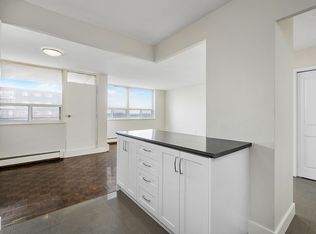 41 Garfella Dr #3, Toronto, ON M9V2G3