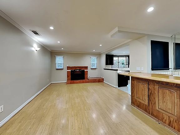 4th image of 223637 Happy Valley Dr