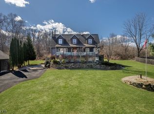 8 Huntsville Rd, Newton, NJ 07860