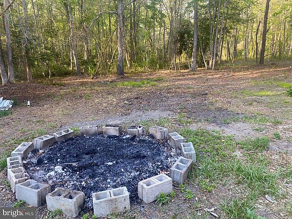 4th image of 20322 Thicket Rd