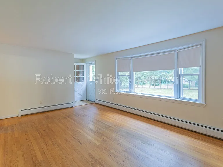 427 Graham Rd — Photo 9