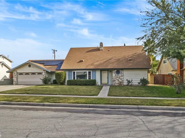 1355 N Primrose Ave, Rialto, CA 92376