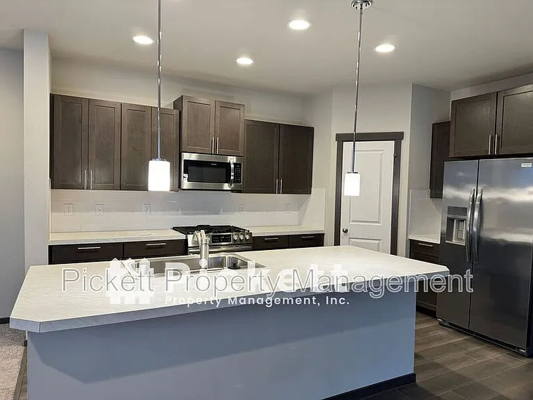 5146 Granger St — Photo 5
