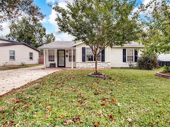 3740 Rogene St, North Richland Hills, TX 76180