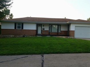 404 Minnehaha St, Hiawatha, KS 66434