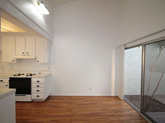 5th image of 2523 Edgerton Pl