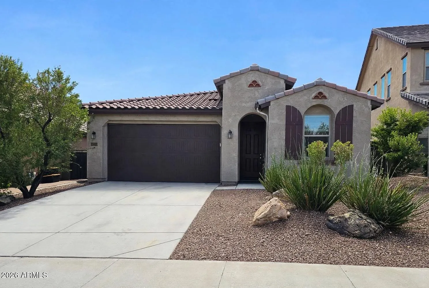 3 bed, 2.0 bath, 1867 sqft, $2,550 — Photo 1