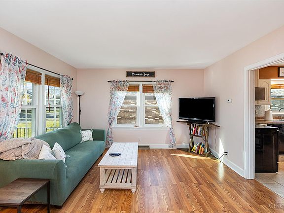 5th image of 1006 Tiffin Ave