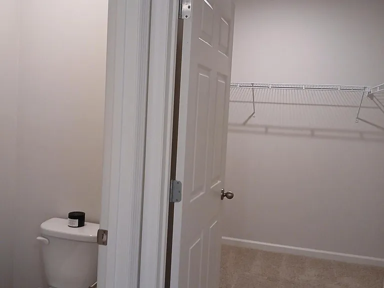 1560 Gardenton St NW — Photo 7