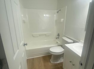 116 Sun Valley Ct #C4, East Peoria, IL