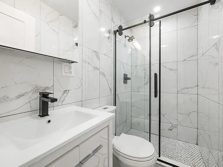 323 E 93rd St #5W — Photo 9