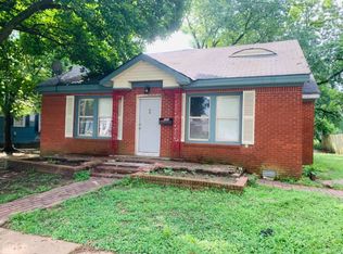 206 4th St, Newport, AR 72112